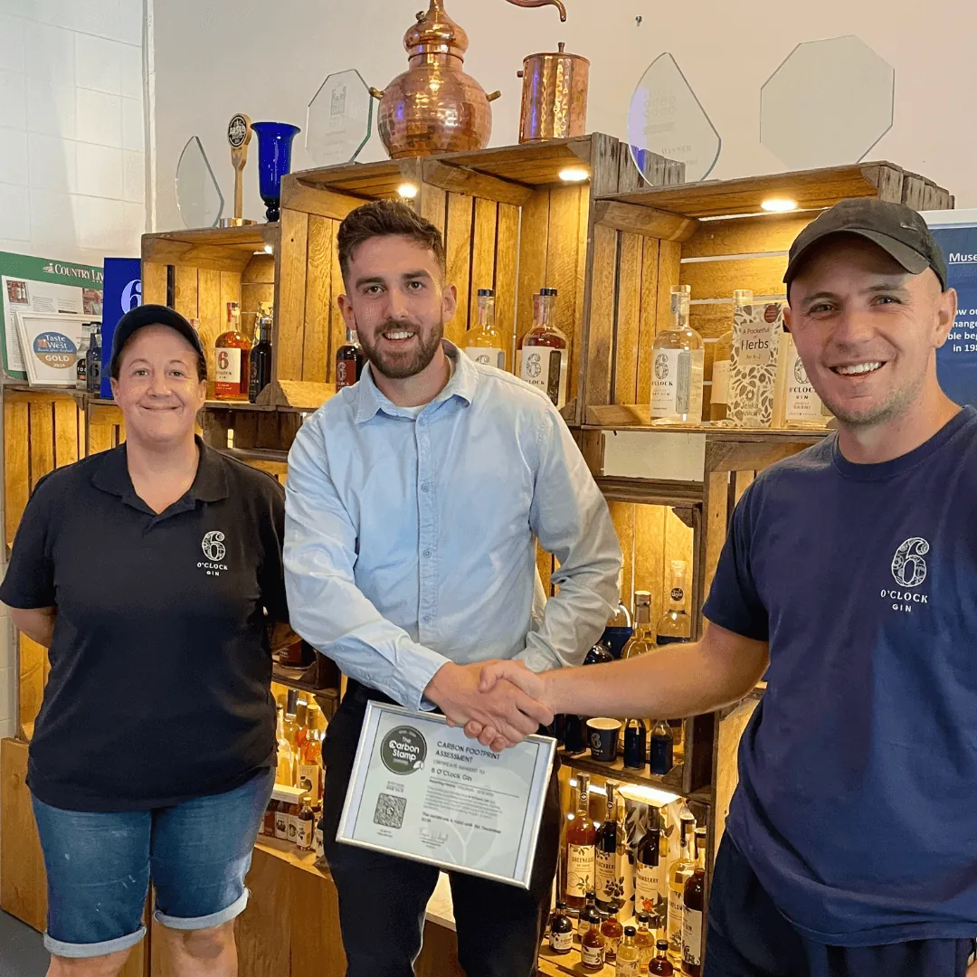 Certificate presentation at 6 O'Clock Gin distillery - carbon footprint assessment completion